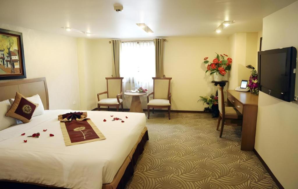 Hotel Lenid De Ho Guom Hanoi