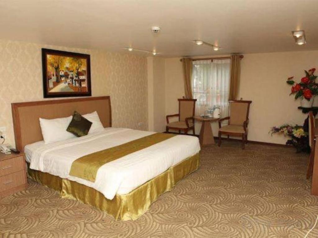 Khách sạn Lenid De Ho Guom 3*