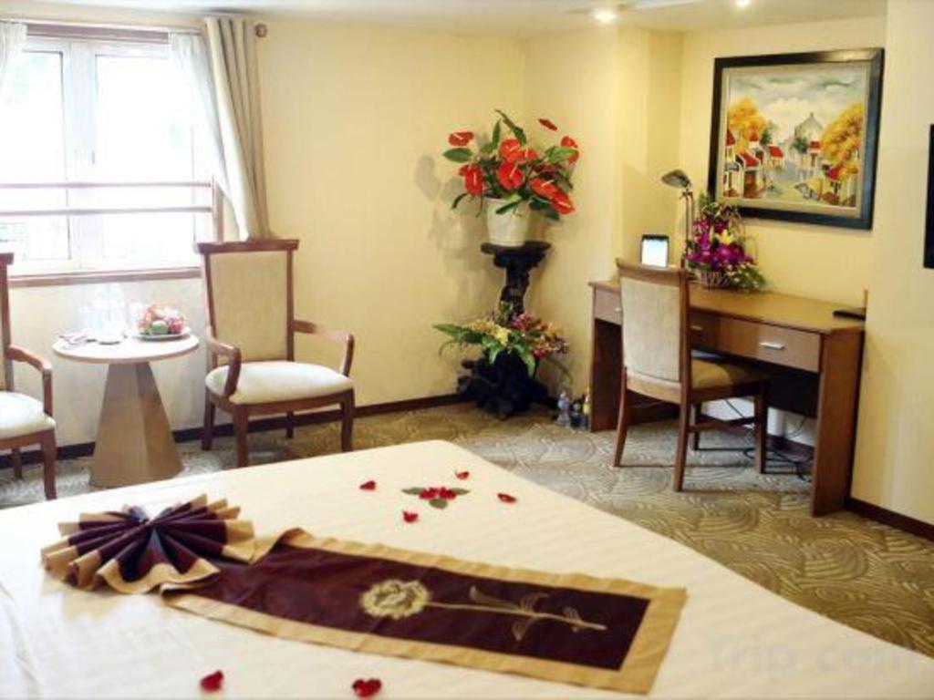 Khách sạn Lenid De Ho Guom 3*
